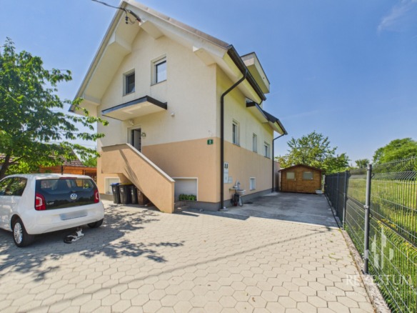Modern Family Home for Sale in Ljubljana – Šmartno ob Savi