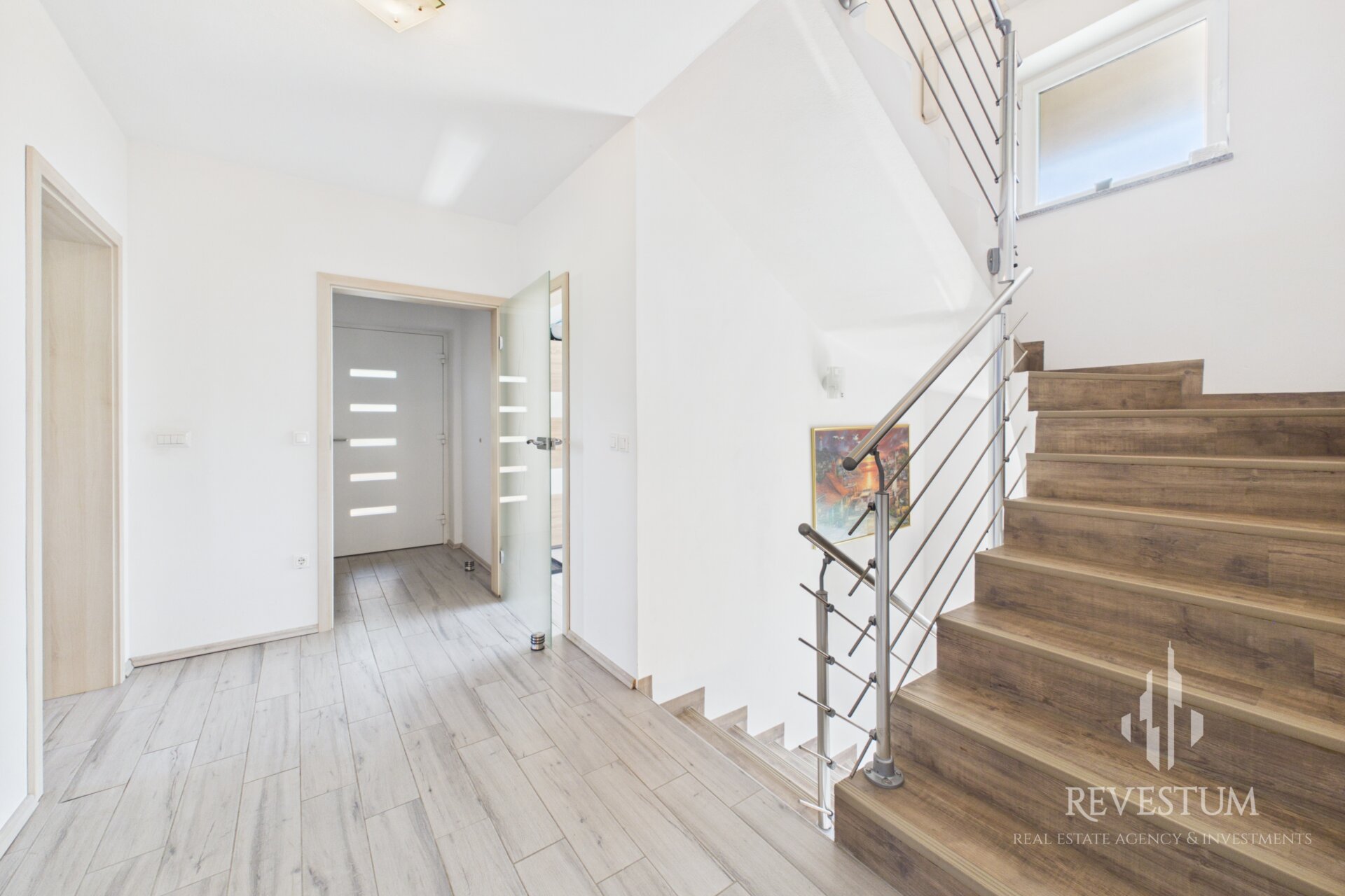 CAM05419G0-PR0067-STILL006 Modern Family Home for Sale in Ljubljana – Šmartno ob Savi
